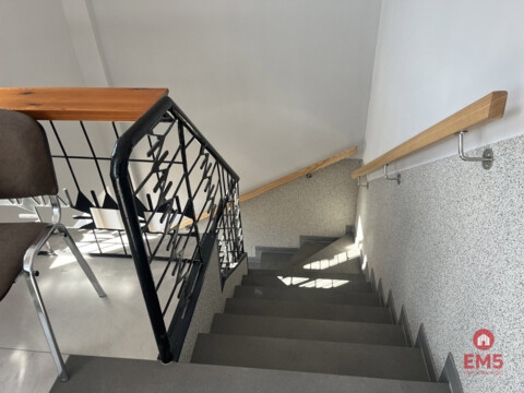 Business premises for rent