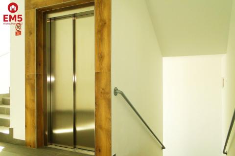 Business premises for rent