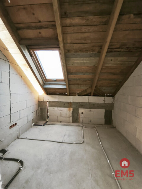 Dom w stanie surowym zamkniętym