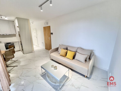 Trzy pokoje, do wejscia, Centrum