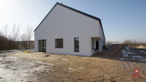 Szeregówka skrajna z działką 750m2