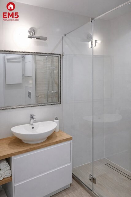 Zadbane 2 pokojowe mieszkanie