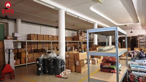 Lagerhalle/Halle zu vermieten