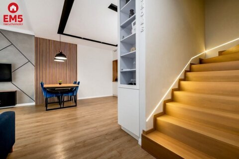 3 pokoje z garderobą na wynajem