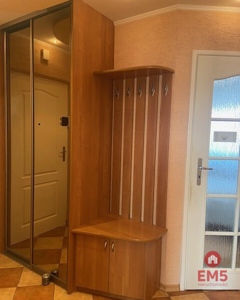 Zadbane 2-pokojowe mieszkanie obok basenu !!!