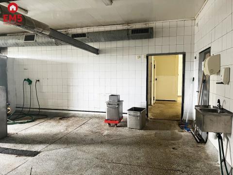 Business premises for rent