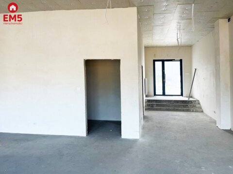 Nowy lokal 180 m2, parter