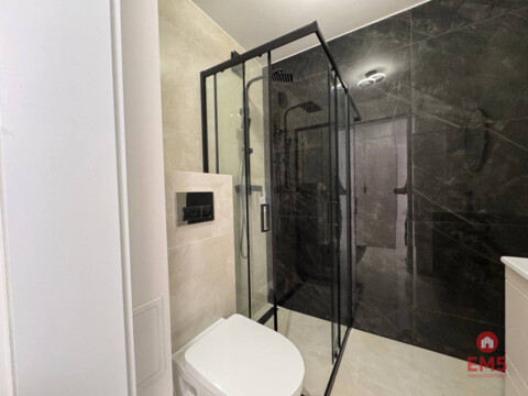 Nowoczesne 2-pokojowe mieszkanie z garderobą, osie