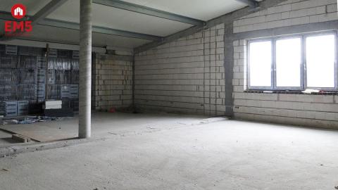 Fasty. Budynek użytkowy 400 m2