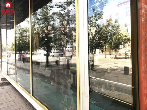 Business premises for rent