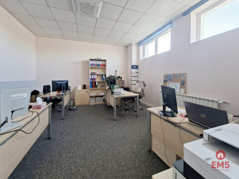 Business premises for rent