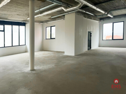 Nowoczesna powierzchnia 300 m2