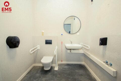 Business premises for rent