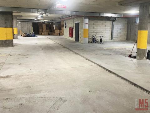 200-400m2 parking, magazyn