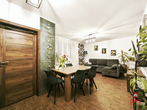 Mieszkanie 4-pokojowe na 1 piętrze