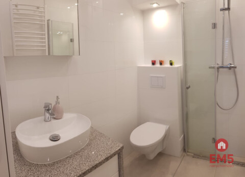 Mieszkanie 52 m² z działką 375 m² i garażem