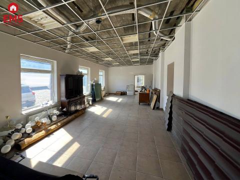 Business premises for rent