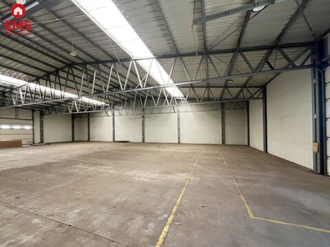Hala 750-1500 m2
