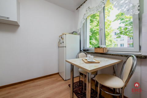 Najlepsza lokalizacja, 2 pokoje do wprowadzenia