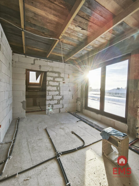 Dom w stanie surowym zamkniętym