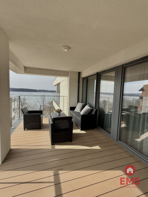 Apartament z tarasem i widokiem na Jezioro Ełckie