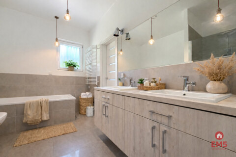 дом на продажу