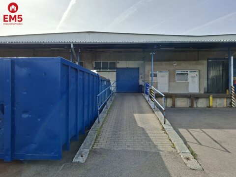 Lagerhalle/Halle zu vermieten