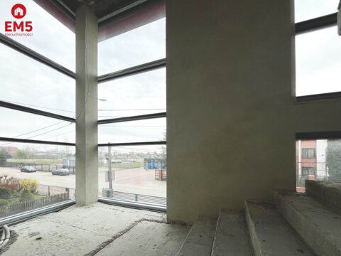 Business premises for rent