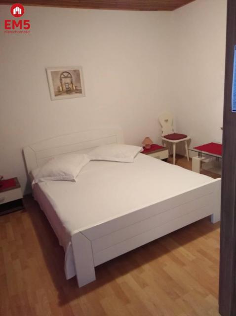 Dom podzielony na apartamenty wyspa Hvar