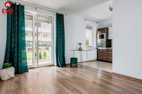 3 pokoje z tarasem ok.40m2 i garażem