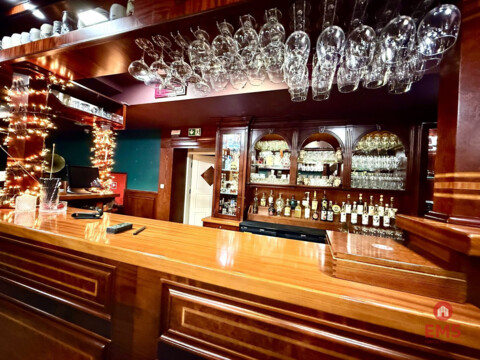 Business premises for rent