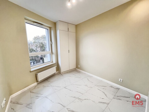 Trzy pokoje, do wejscia, Centrum