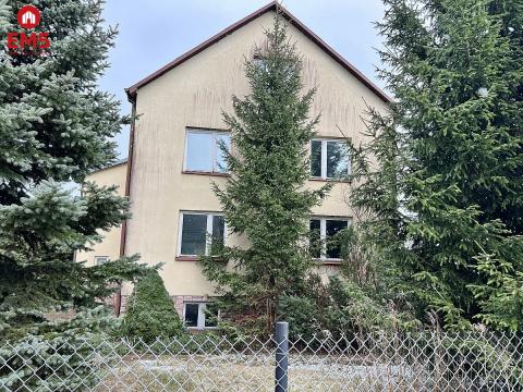 Dom w dobrej cenie i atrakcyjnej lokalizacji