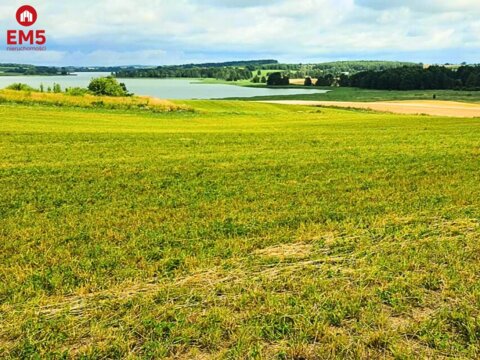 Działka budowlana nad mazurskim jeziorem Blanki.