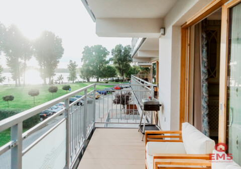 Apartament klasy Premium z widokiem na Jezioro