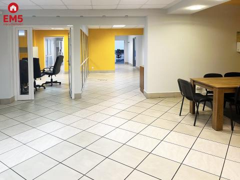 Business premises for rent