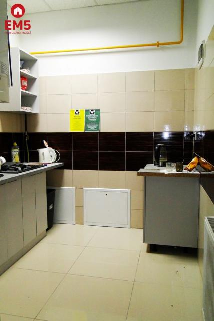 Lokal użytkowy 82 m2, parter