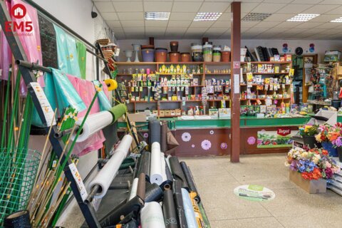 Business premises for sale