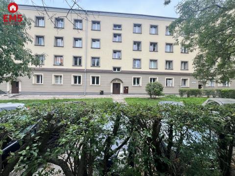 2 - pokojowe mieszkanie w samym sercu miasta.