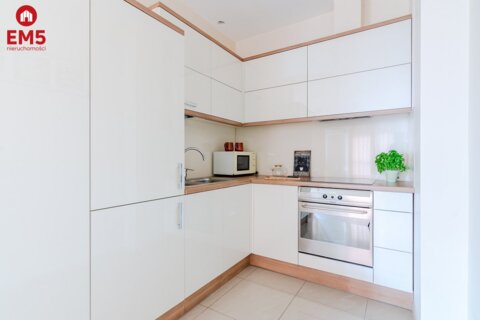 Do wprowadzenia, 2 pokoje, taras 9m2, alarm , klim