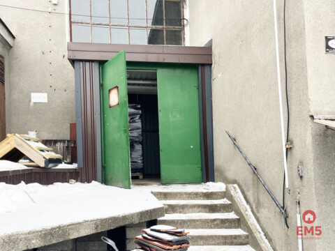 Business premises for rent