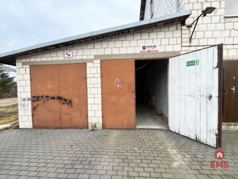 Warsztat i plac do wynajęcia pod miastem