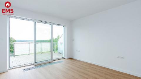 Apartament piętrowy z widokiem na jezioro Białe