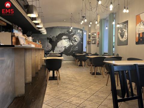 Parter, centrum, handlowo-usługowy 150 m2.