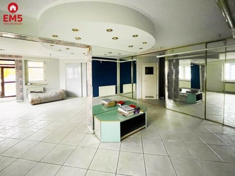 Lokal 80 m2 na parterze