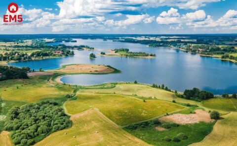 Jezioro, strefa ciszy, piękne widoki.