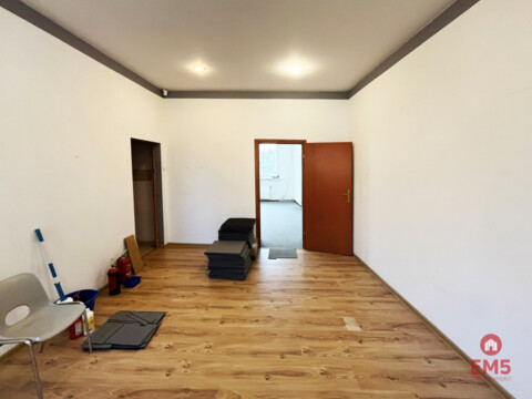 Business premises for rent