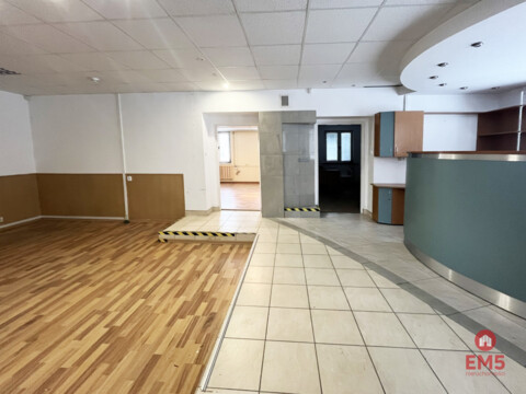 Business premises for rent