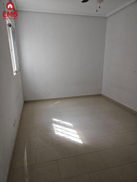 Apartament 4 pokoje / Torrevieja Playa del Cura /