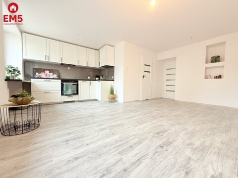 Centrum 2 pokoje  parter